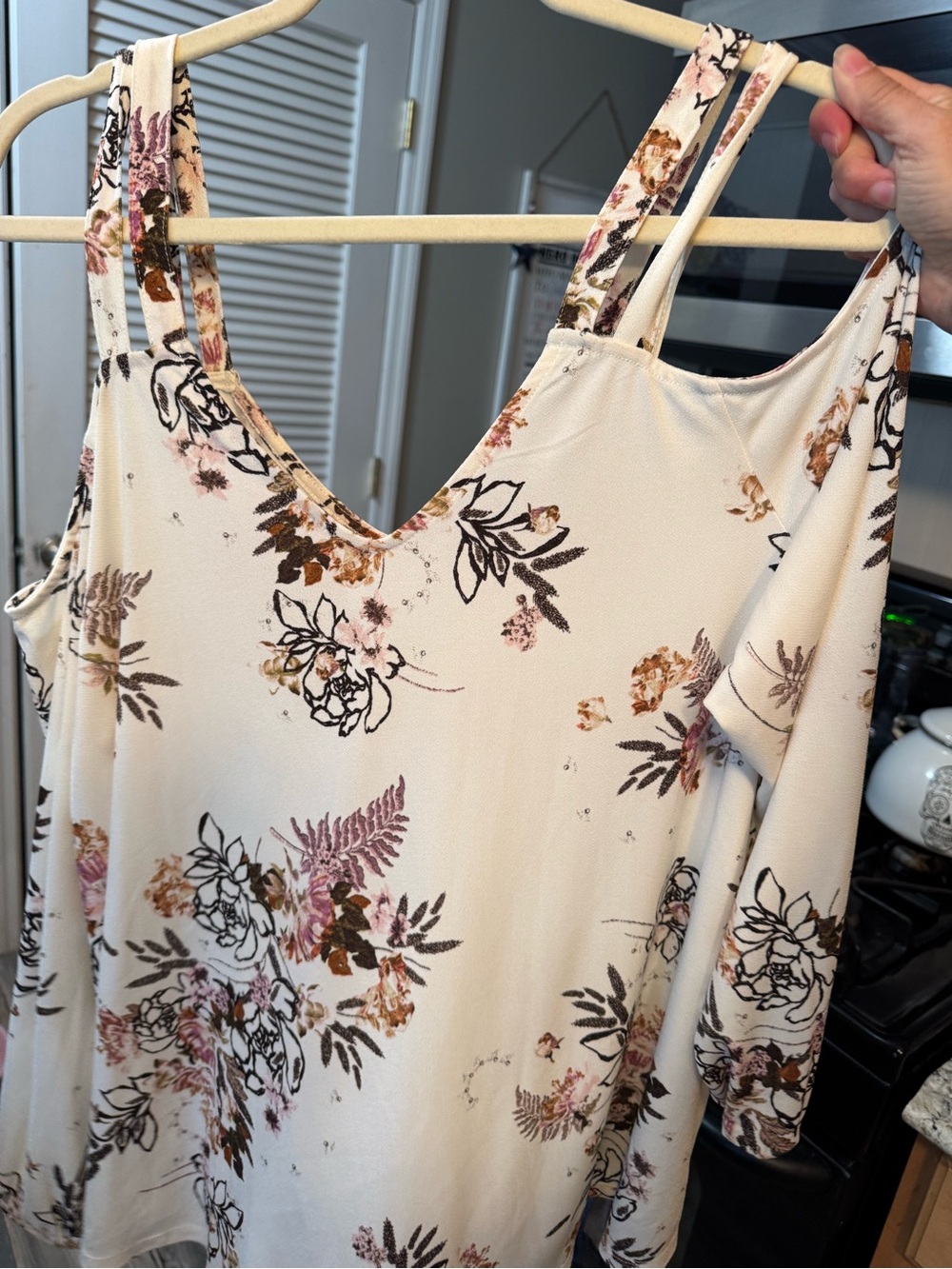torrid  Floral V-Neck cold shoulder Top